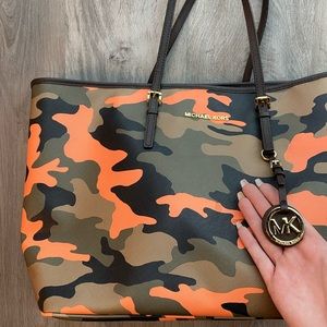 Camo Michael Kors Tote - orange
